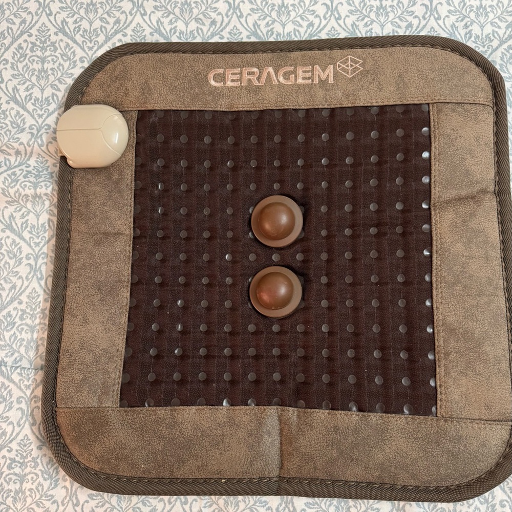 CERAGEM HEAT CUSHION